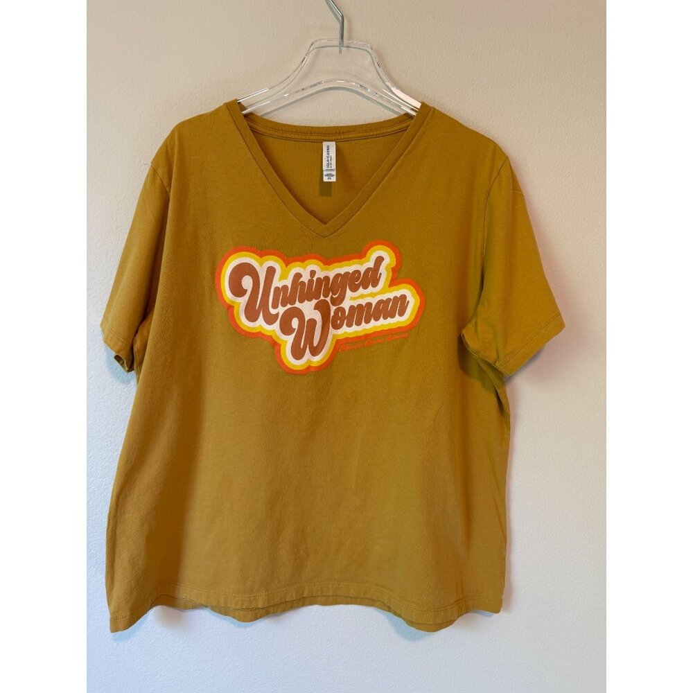 UNHINGED WOMAN Tee T Shirt Top Minocqua Brewing Company Plus Size 2X 2XL